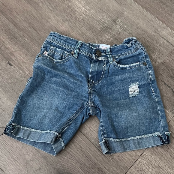 Tommy Bahama denim shorts. Girl size 7-8 - Picture 1 of 6